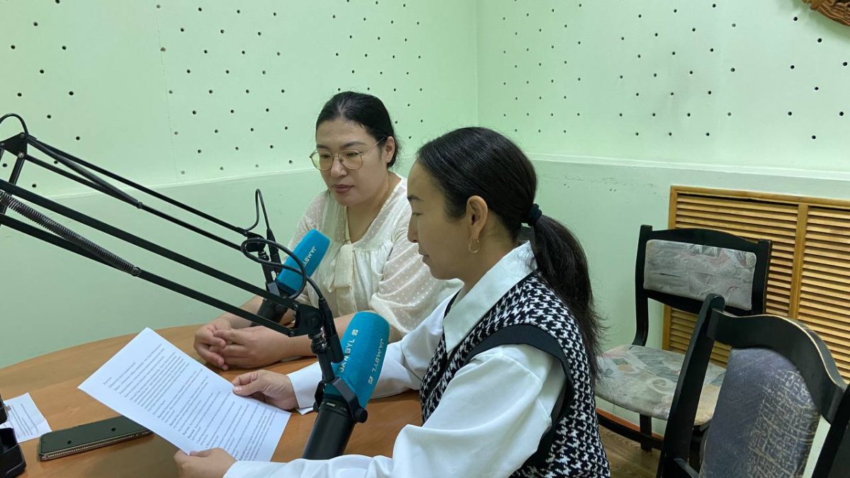 Мадина Ибадильдаева Жамбыл радиосының «Асыл қазына» хабарына арнайы қонақ болып қатысты