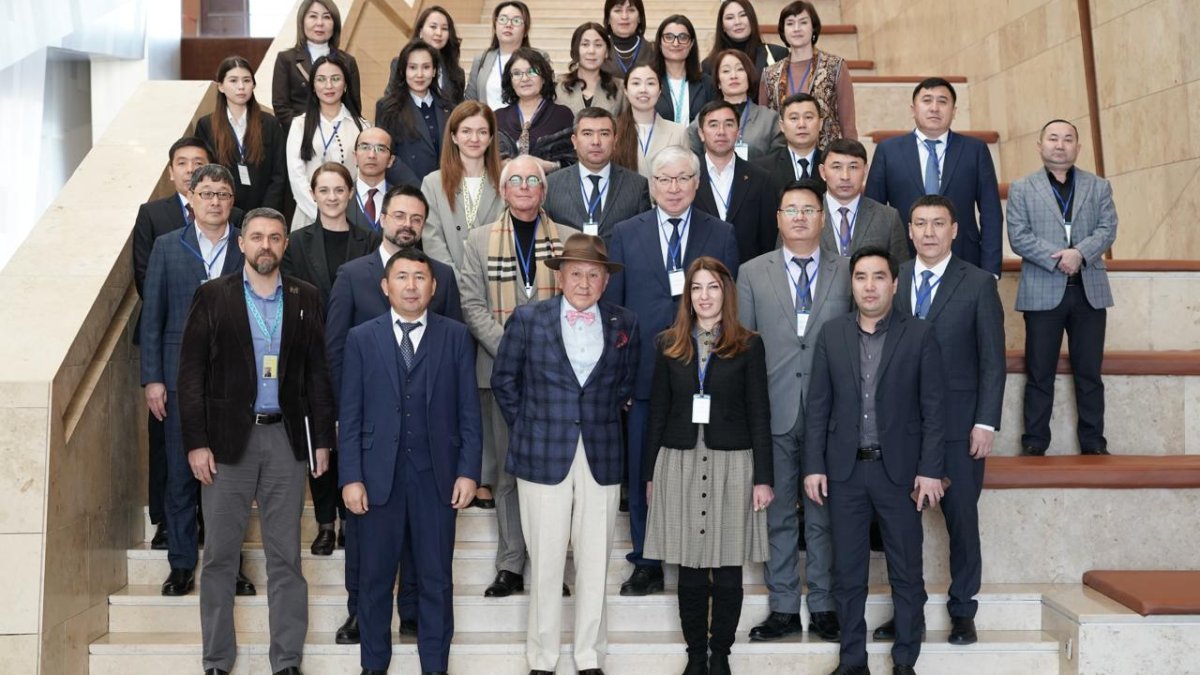  ЮНЕСКО-ның ұйымдастыруымен Қазақстанның жетекші музейлері мен мемлекеттік орган өкілдері қатысқан дөңгелек үстел 
