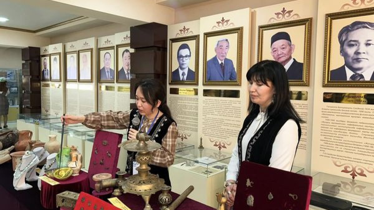 М. Х. Дулати атындағы Тараз өңірлік университетінің студенттеріне  «Тарих төріндегі Тараз» тақырыбында танымдық дәріс