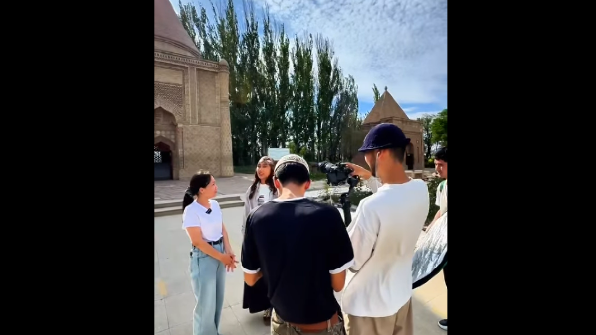 YouTube арнасындағы Qazaq Quest жобасына сұхбат