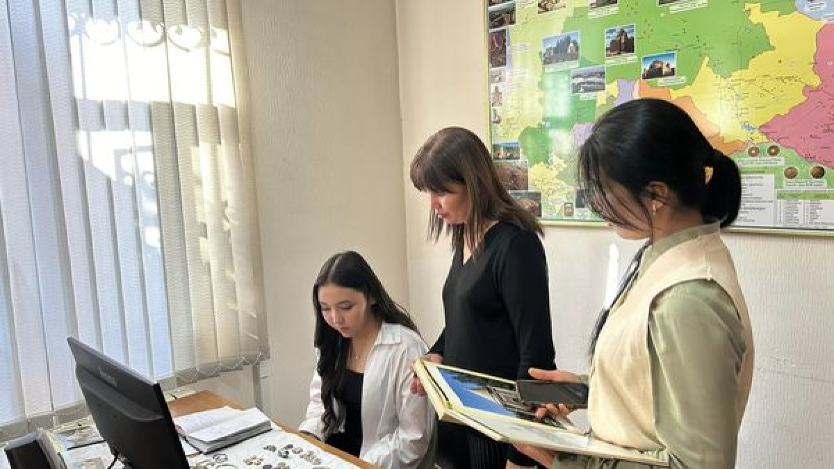  Салық Ақниетке «Менің қаламдағы музей» атты ІІІ Республикалық ғылыми жоба 