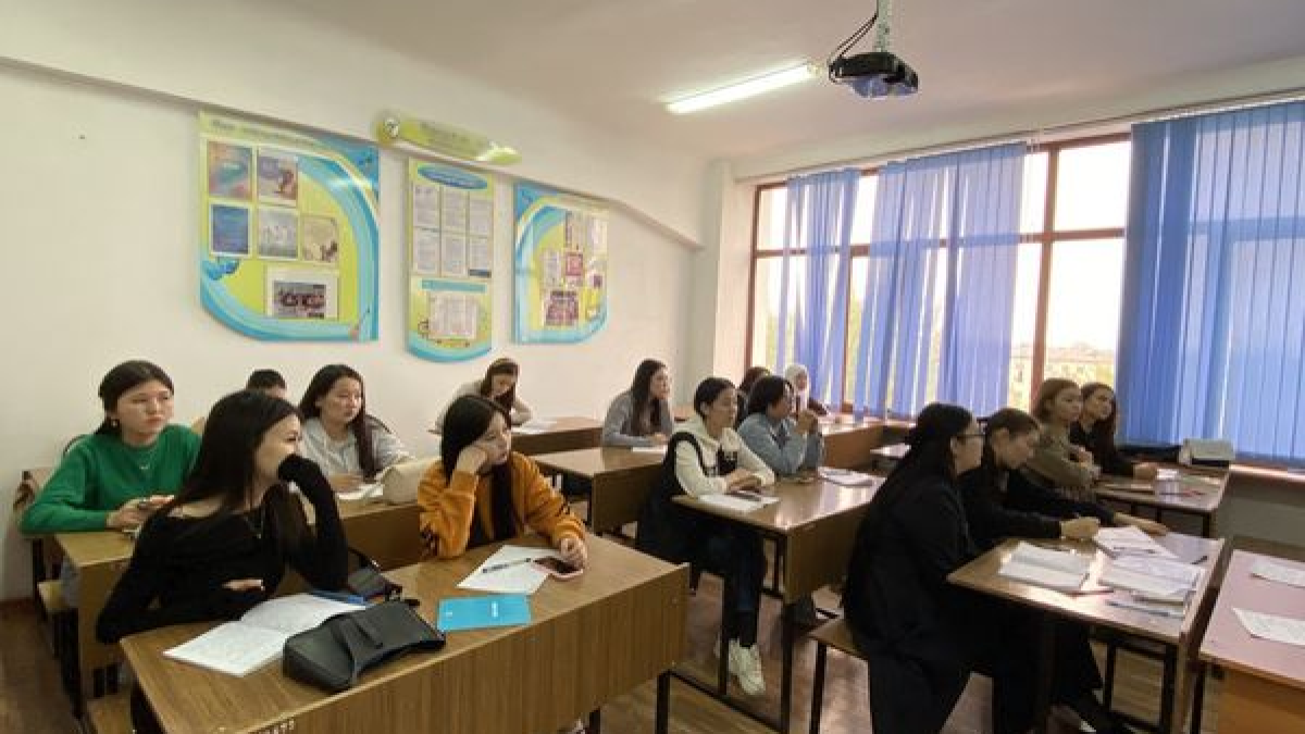 М. Х. Дулати атындағы Тараз өңірлік университетінің білімгерлеріне «Ежелгі Тараз ескерткіштерінің құпиялары» тақырыбында дәріс 06.11.24 