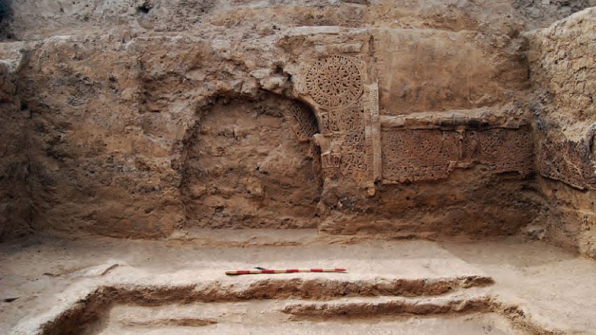 Декоративное убранство резиденции тюркских правителей VIII в. в цитадели г. Кулан