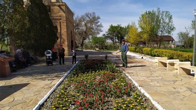 Музей қызметкерлері көгалдандыру жұмыстарын жүргізді