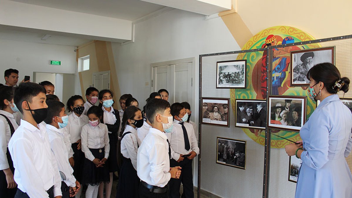 Жамбыл Жабаевқа 175 жыл