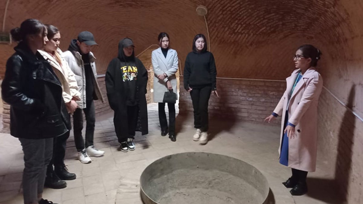 Колледж білімгерлері іс-тәжірибеден өтуде