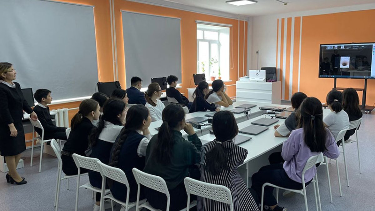 №6 мектеп-лицейдің білім алушыларына онлайн экскурсия жүргізілді