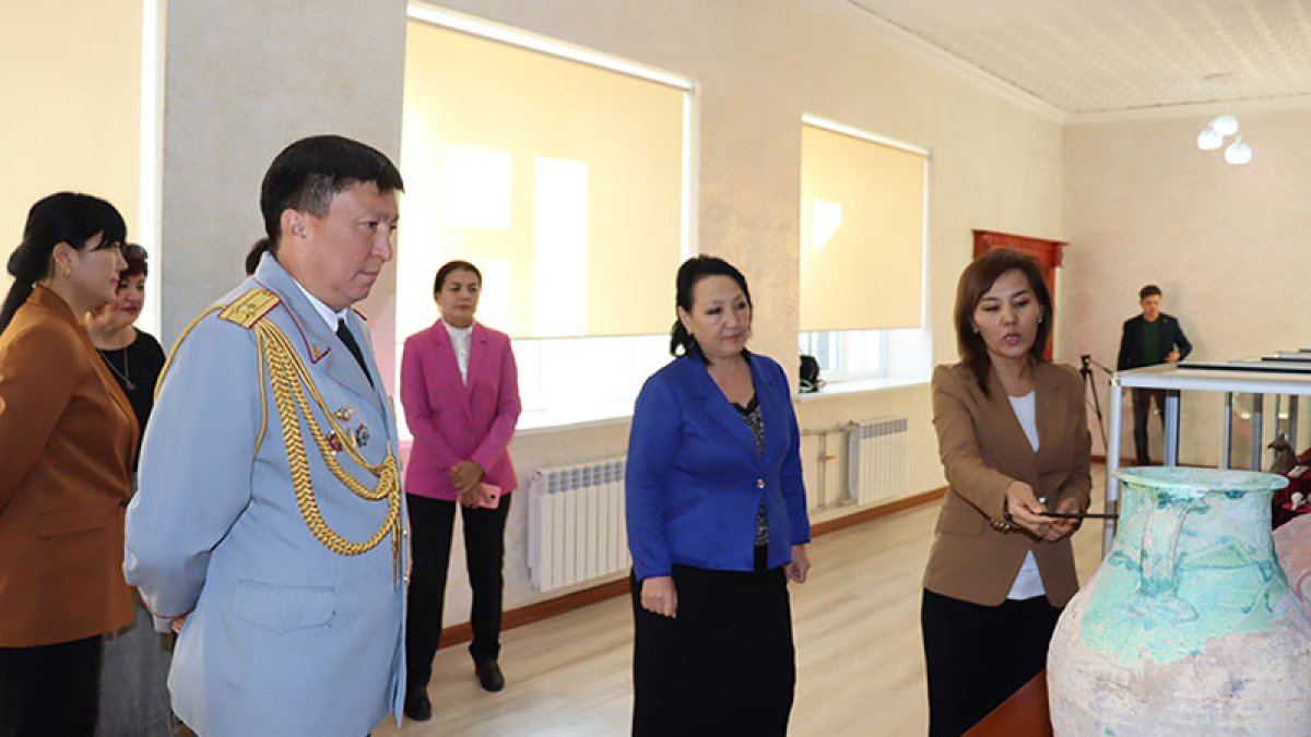 Құнды жәдігерлер таныстырылды