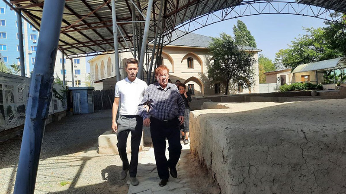 Мұхтар Шаханов Әулиеата жерінде