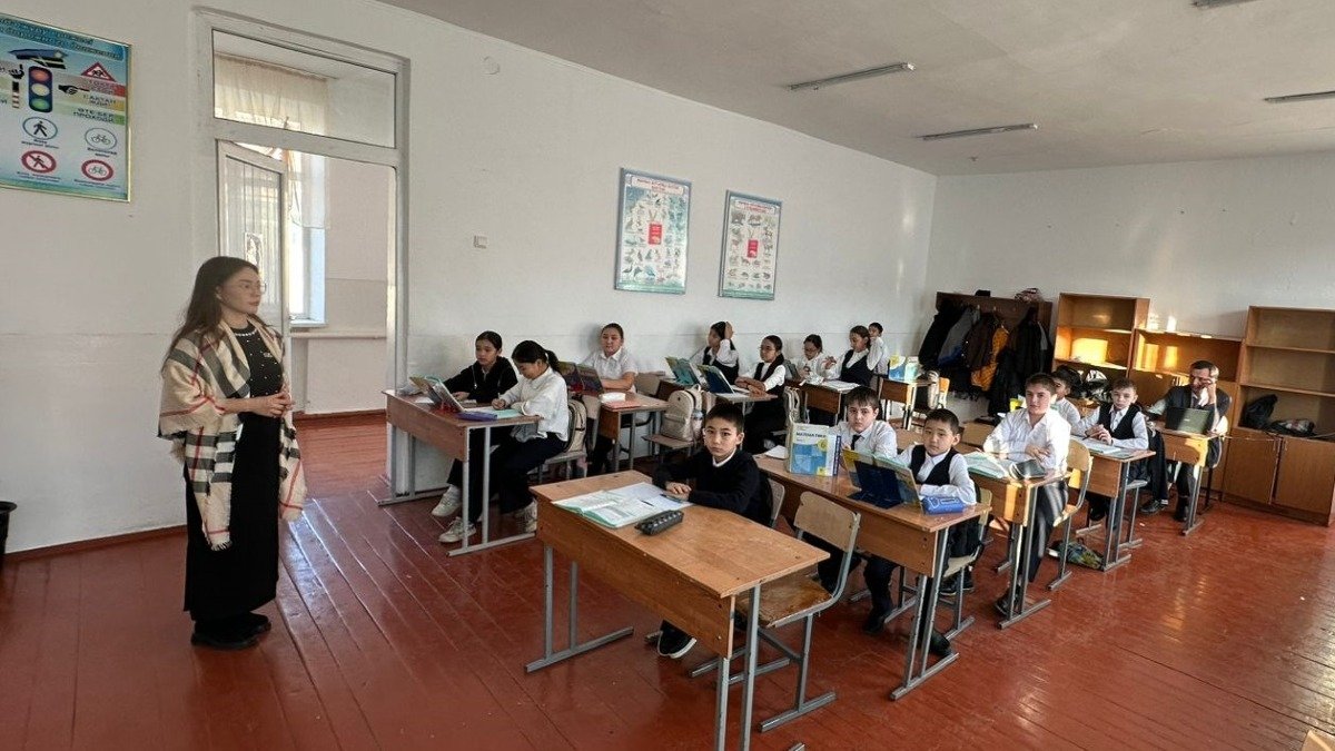 №10 мектеп 7 «А» сынып оқушыларына «Тараздың көне шырайын сақтаған Қали Жүніс моншасы» тақырыбында танымдық дәріс 